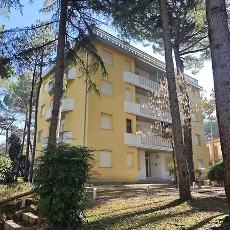 Welcoming Flat In A Peaceful Area Of Lignano