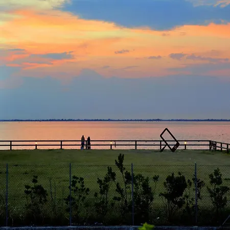 Welcoming Flat In A Peaceful Area Of Lignano 公寓 利尼亚诺萨比亚多罗